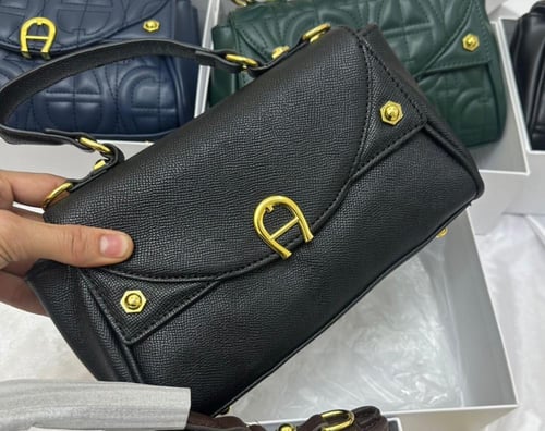 شنطه ماركه اقنر