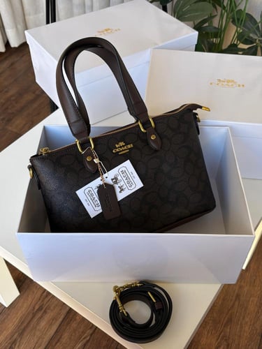 شنطه ماركه كوتش كبير