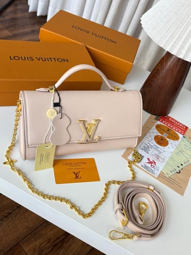 شنطه ماركه لويس فيتون