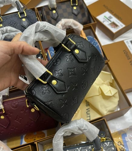 شنطه ماركه لويس فيتون صغير