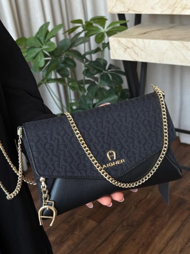 شنطه ماركه اقنر