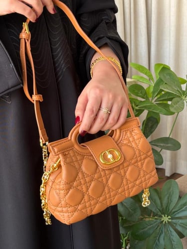 شنطه ماركه ديور