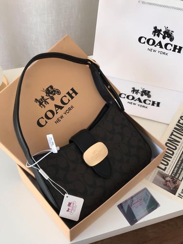 شنطه ماركه كوتش