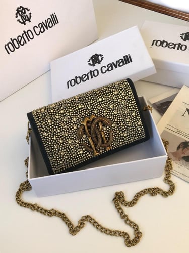 شنطه ماركه روبوتوكفالي