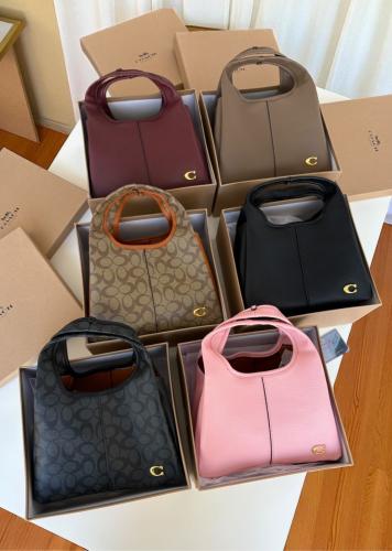 شنطه ماركه كوتش