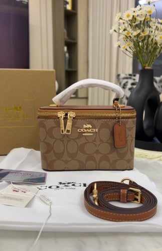 شنطه ماوكه كوتش