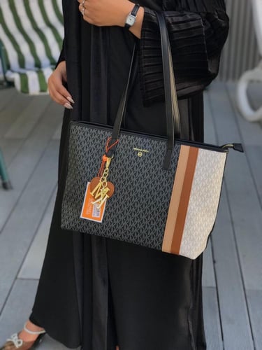 شنط ماركه مايكل كورس