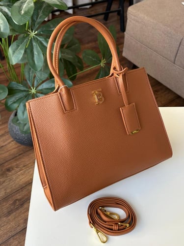 شنطه ماركه بربري