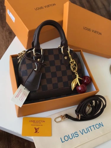 شنطه ماركه لويس فيتون