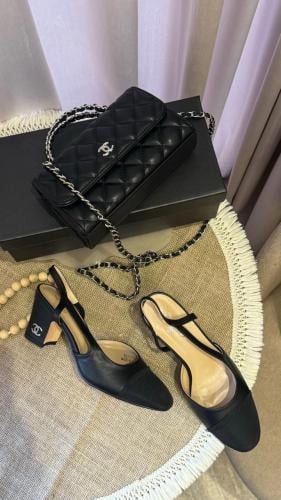 طقم ماركه شانيل