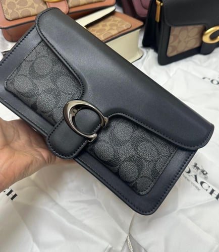 شنطه ماركه كوتش