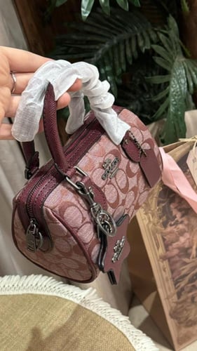 شنطه ماركه كوتش