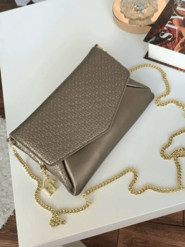 شنطه ماركه ch