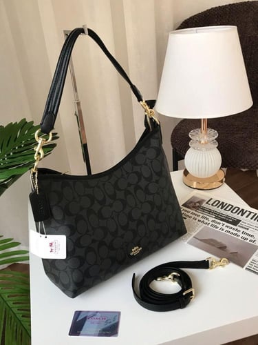 شنطه ماركه كوتش