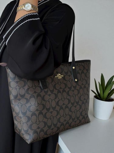 شنطه ماركه كوتش