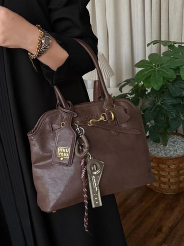 شنطه ماركه ميو ميو كبير