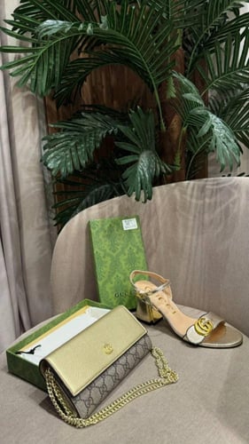 طقم ماركه قوتشي