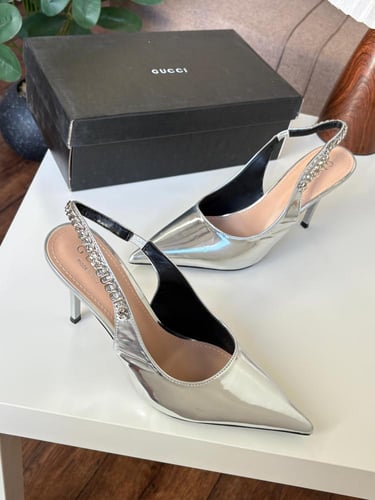 كعب ماركه قوتشي