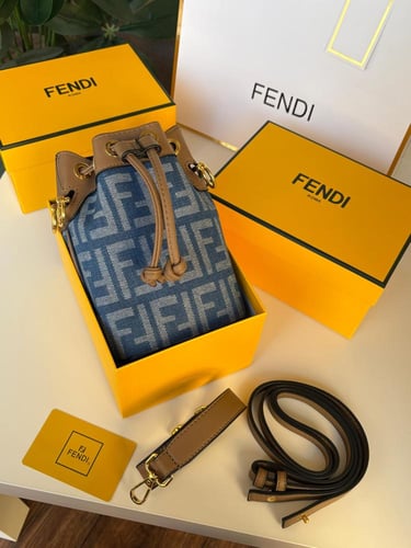 شنطه ماركه فندي