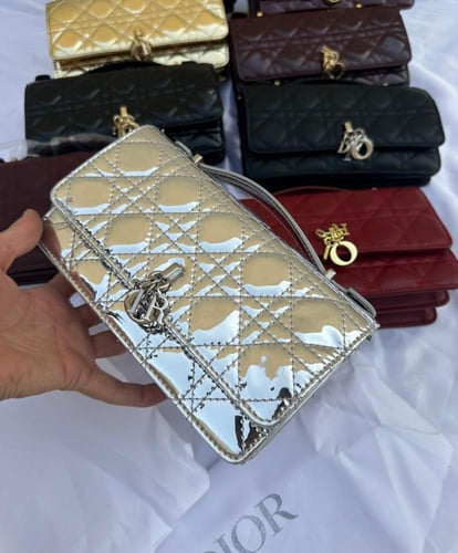 شنطه ماركه ديور