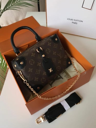 شنطة لويس فيتون