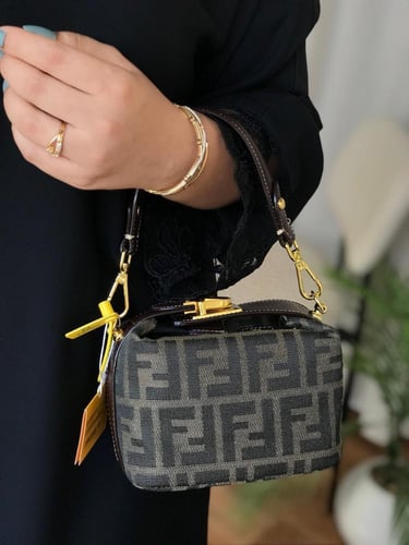 شنطه ماركه فندي