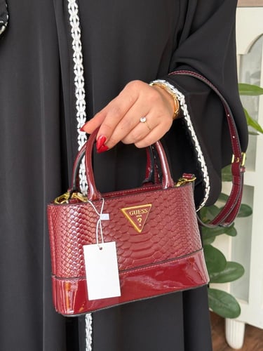 شنطه ماركه جيس لمعه