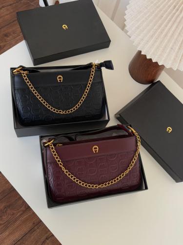 شنطه ماركه اقنر