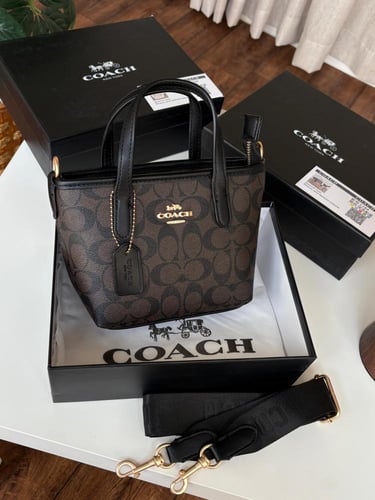 شنطه ماركه كوتش