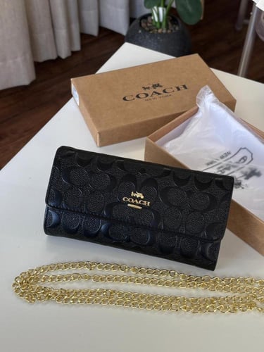 شنطه ماركه كوتش