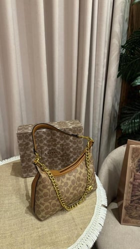 شنطه ماركه كوتش