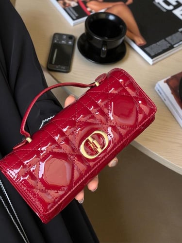 شنطه ماركه ديور لمعه