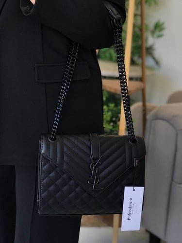 شنطة ماركة سان لوران ماستر