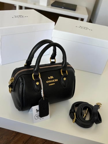 شنطه ماركه كوتش