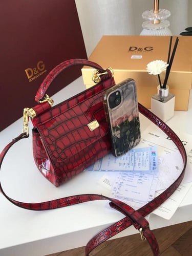 شنطه ماركه دولتشي اند قبانا