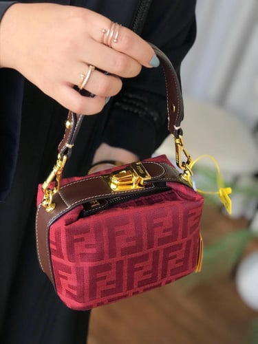 شنطة ماركه فندي