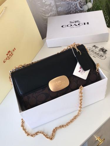 شنطه ماركه كوتش