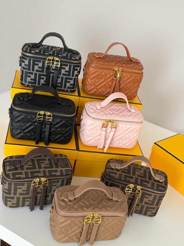 شنطه ماركه فندي ماستر