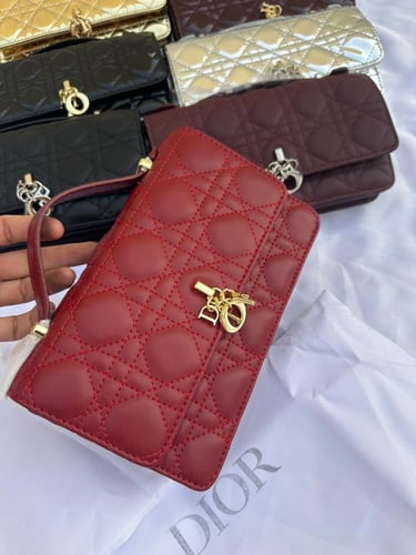 شنطه ماركه ديور