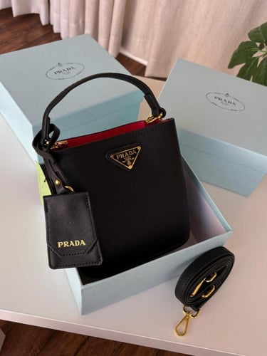 شنطه ماركه برادا