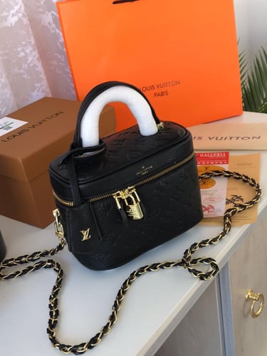 شنطه لويس فيتون اسود