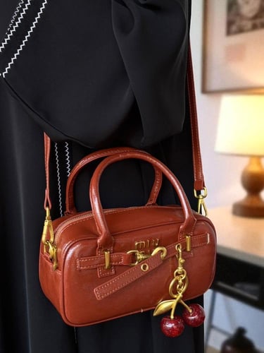 شنطه ماركه ميو ميو لمعه