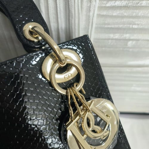 شنطه ماركه ديور