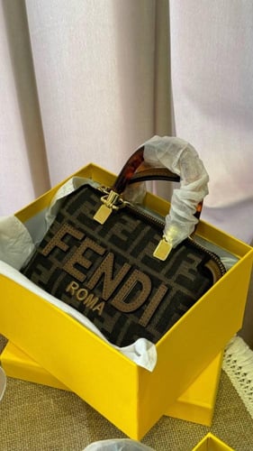 طقم ماركه فندي