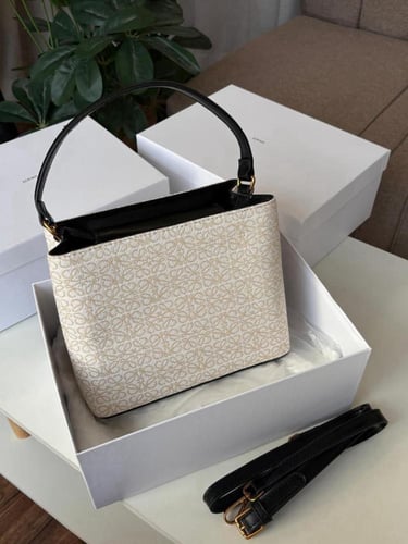 شنطه ماركه لويفي