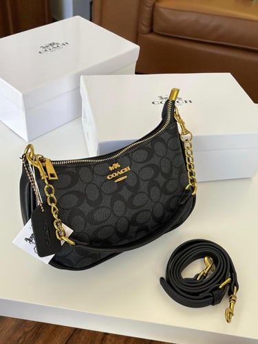 شنطه ماركه كوتش