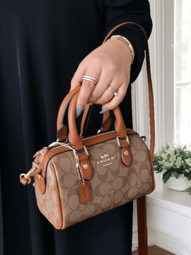 شنطه ماركه كوتش