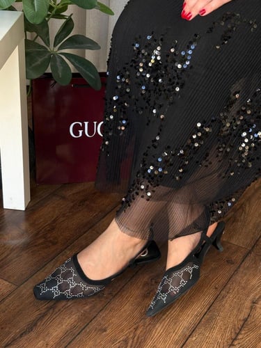 كعب ماركه قوتشي