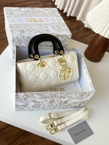 شنطه ماركه ديور