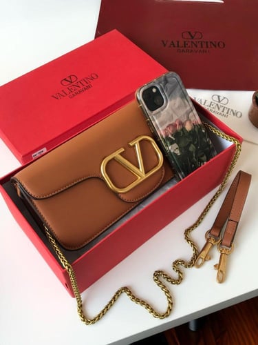 شنطة فالنتينو